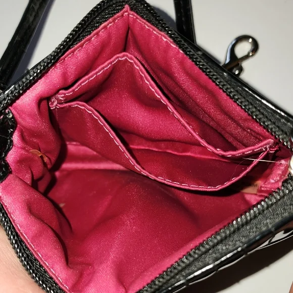 Coach Poppy Liquid Gloss Quilted Wristlet. - Picture 5 of 12